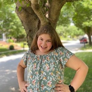 Meet your Posher, Danit